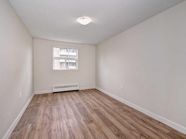 Westport Towers Apartments 2 Bedroom Apartment for Rent at 16 Westport Apartments, Guelph, ON N1H 7B6 Onward Willow