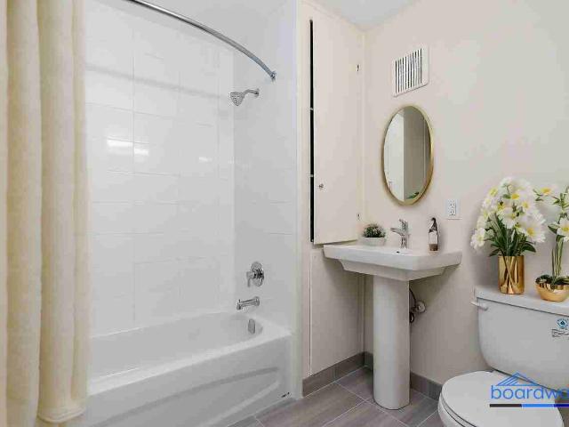 Westridge Estates C 1 Bedroom Apartment for Rent at 17104 75 Ave Nw, Edmonton, AB T5T 2R4 Callingwood North