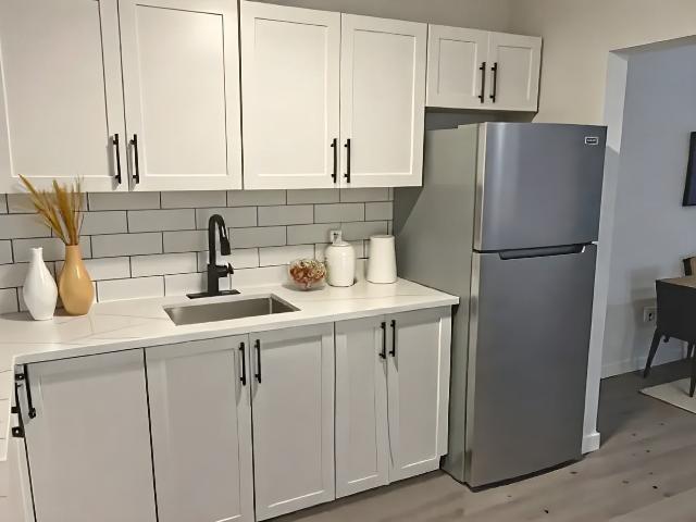 Westwood House Studio Apartment for Rent at 33 Boul Brunswick, Dollard Des Ormeaux, QC H9B 1P4 Westwood