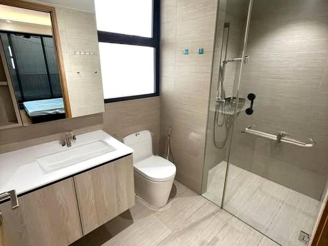 Westwood Residences D22, Condominium
