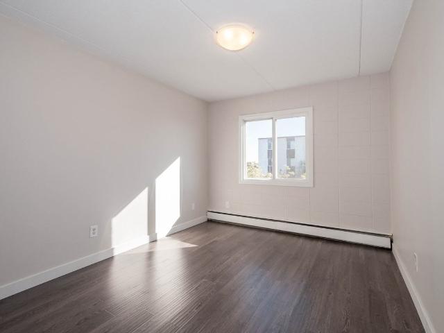 WestWynd Studio Apartment for Rent at 16527 Stony Plain Rd Nw, Edmonton, AB T5P 4E7 Glenwood