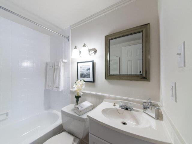 Westview Place 1 Bedroom Apartment for Rent at 52 Bayswater Pl, Kingston, ON K7M 2C2 Polson Park