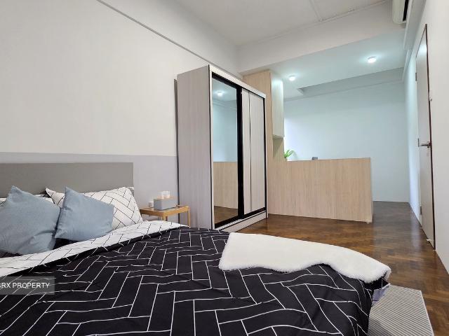 Westville D22, Terrace