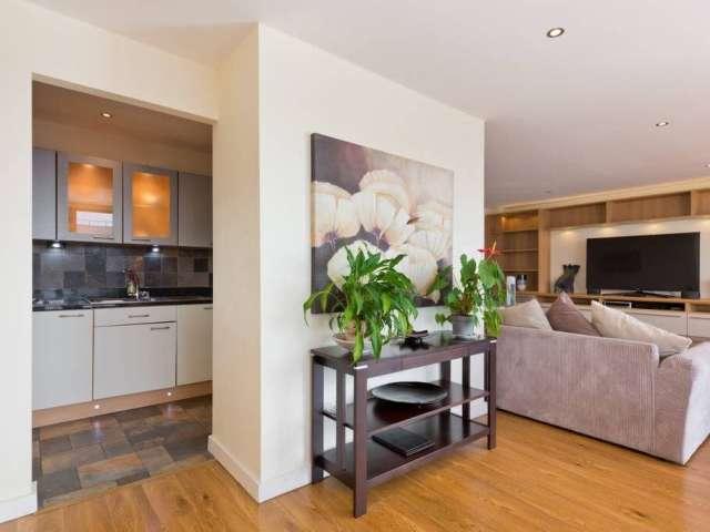 3 bedroom apartment for rent in Docklands South, Dublin