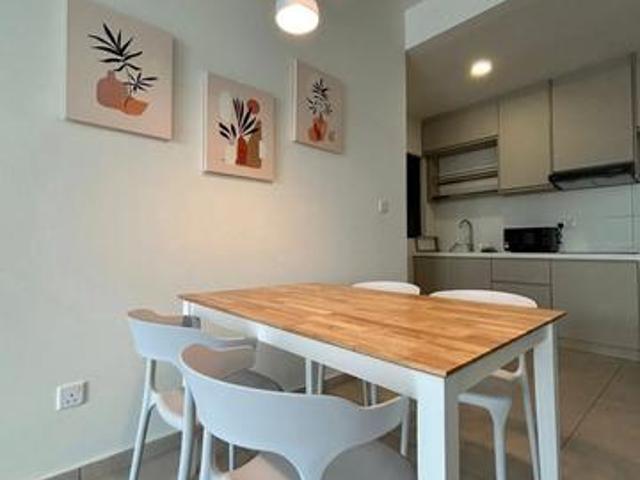 Whole unit Fully furnished near MRT with 2 parking well maintain