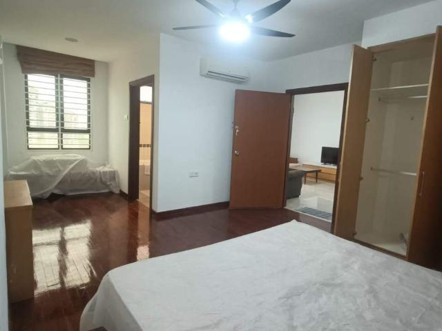 Whole Unit With Aircond AND Ceiling Fan in SERI KEMBANGAN AREA, JLN DAGANG