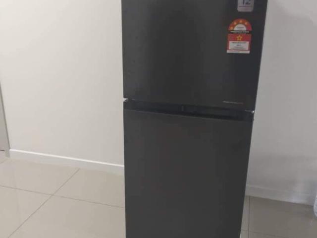 Whole unit/co living