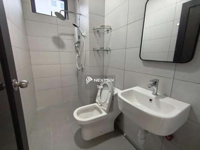 Whole Block 3 Storey Shop Office Intermediate Lot @ Permas Avenue, Permas Jaya