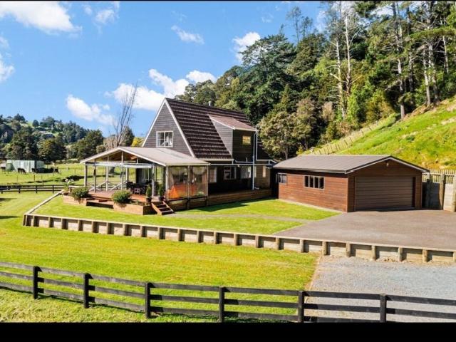 whau valley, 4 bedrooms