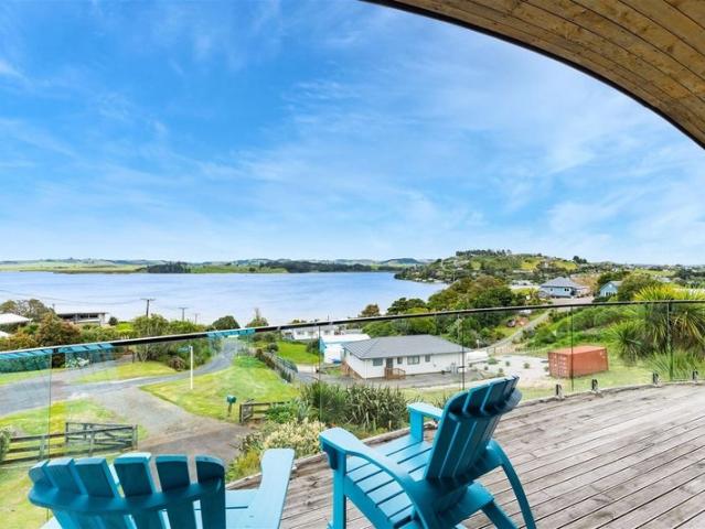 whakapirau, 4 bedrooms