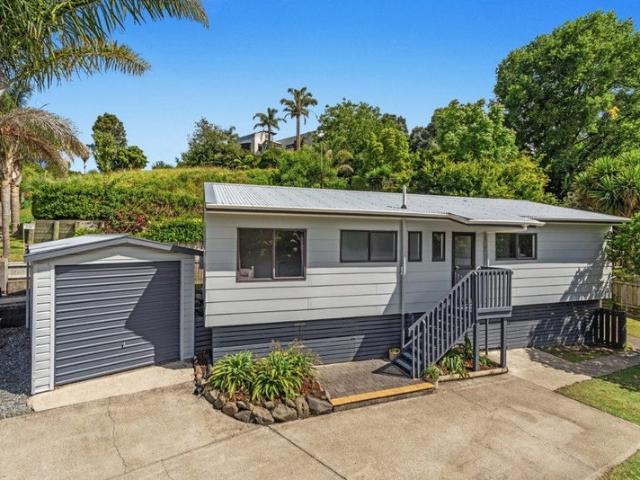 whakatane, 3 bedrooms