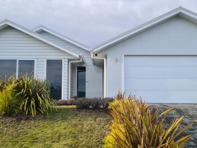 wharewaka, 4 bedrooms