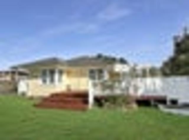 Whenuapai, 3 bedrooms, $750 pw