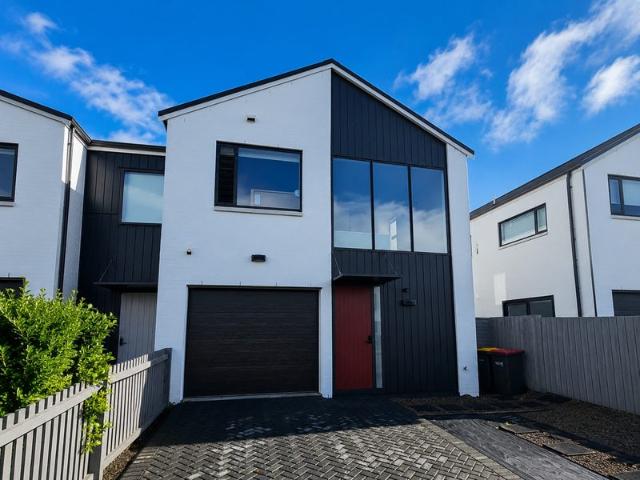 whenuapai, 3 bedrooms