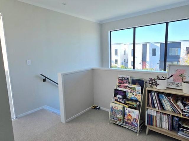 whenuapai, 3 bedrooms
