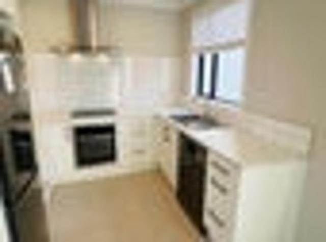 Whenuapai, 2 bedrooms, $600 pw
