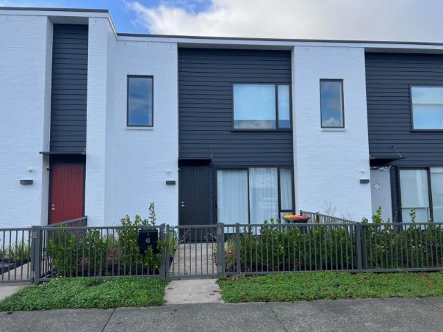 whenuapai, 2 bedrooms