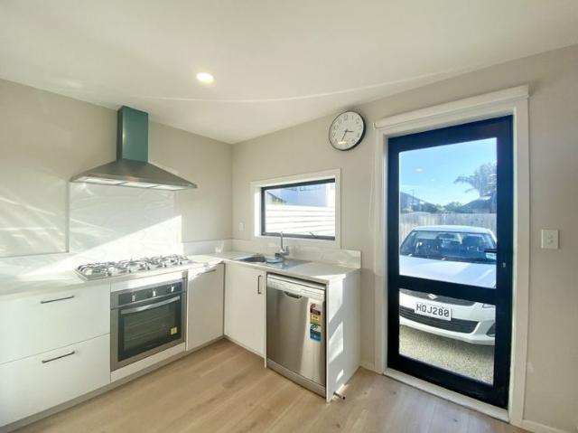 whenuapai, 2 bedrooms