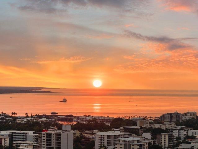 Where the Harbour Meets the Horizon