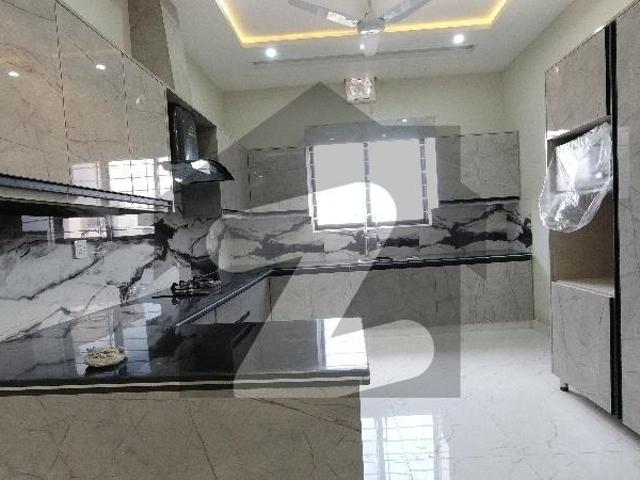 Where location and prestige meet long term investment strength. G 9