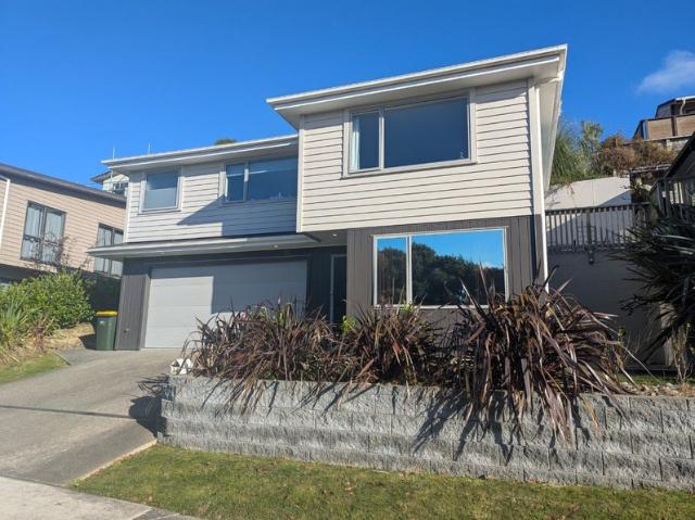 whitby, 3 bedrooms