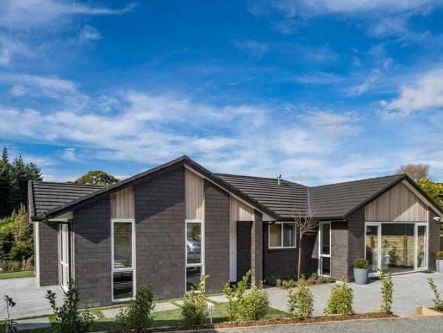 whitby, 3 bedrooms