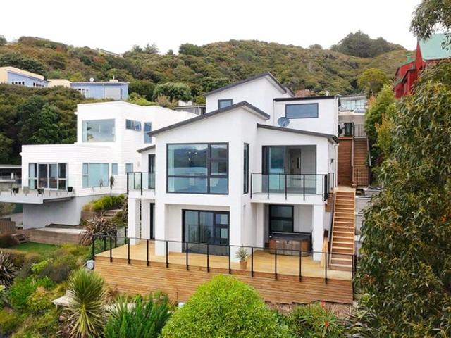 whitby, 3 bedrooms