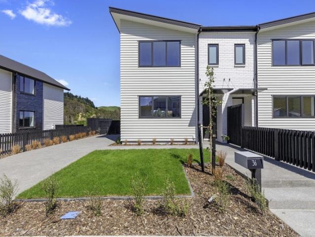 whitby, 3 bedrooms