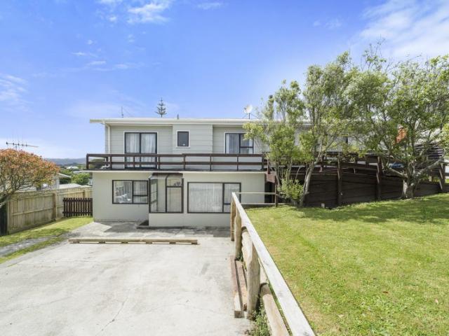 whitby, 3 bedrooms
