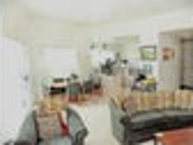 Whitby, 2 bedrooms, $675 pw