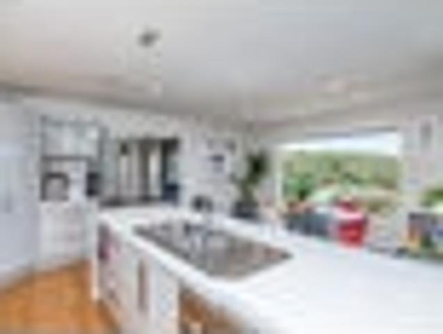 Whitby, 5 bedrooms, $950 pw