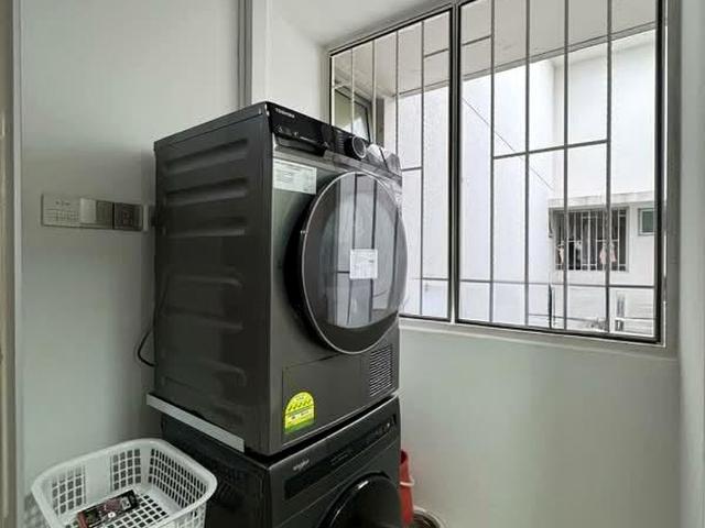Whitewater D18, Condominium