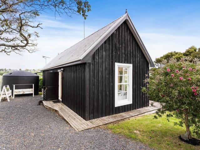 whitford, 1 bedroom