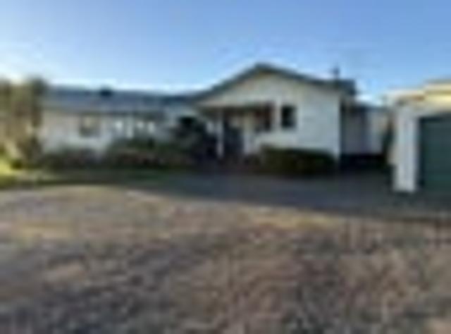 Whitford, 3 bedrooms, $850 pw