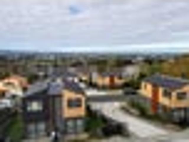 WHY RENT WHEN YOU CAN OWN? FREEHOLD & FRESH!