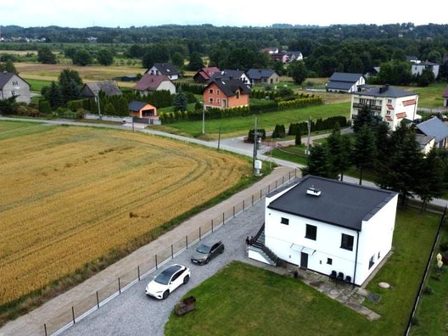 Wiślana 180 m², Ochodza