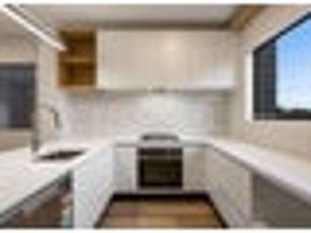 SHARPLY PRICED! URGENT SALE!