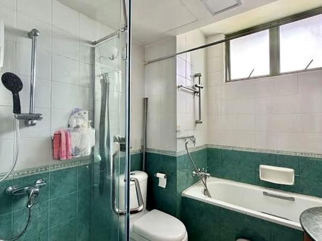 Windermere D23, Condominium