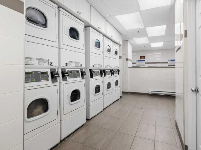 Windfields 1 Bedroom Apartment for Rent at 1140/1150 Fisher Ave, Ottawa, ON K1Z None Carlington