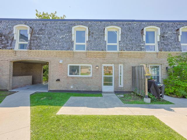Winding Trail Townhomes 4 bed 2 bath Townhouse Apartment for Rent