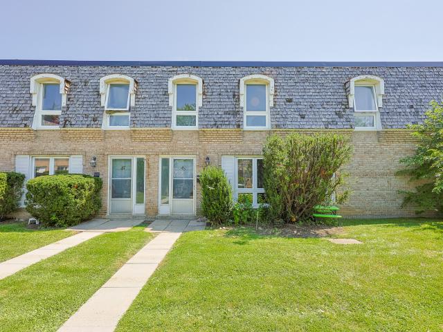 Winding Trail Townhomes 3 bed 2 bath Spacious Townhouse Apartment for Rent