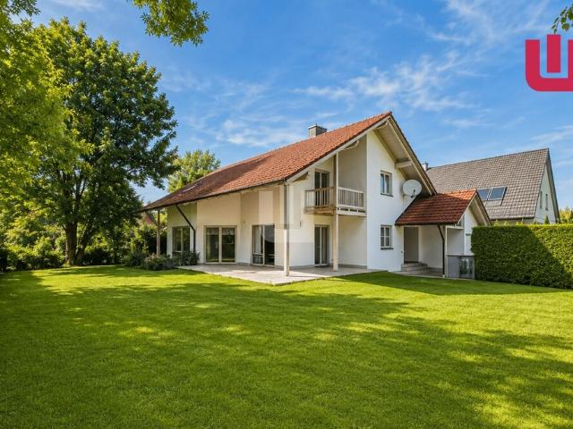 WINDISCH IMMOBILIEN Traumhaftes EFH auf großem Grundstück in Bestlage von Gröbenzell
