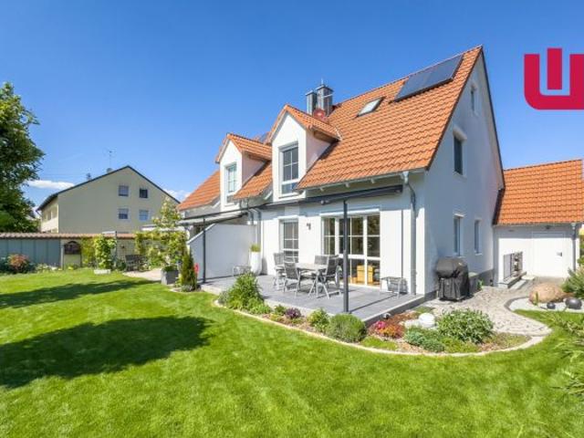 WINDISCH Neuwertige DHH mit großem, sonnigem Garten in ruhiger Wohnlage von Mammendorf S3