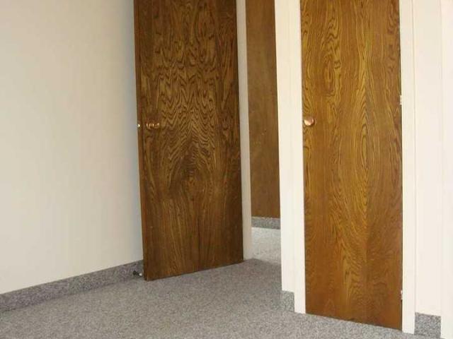 Windsor and Anola Apartments Studio Apartment for Rent at 505 Clarence Ave S, Saskatoon, SK S7H 2C8 Varsity View