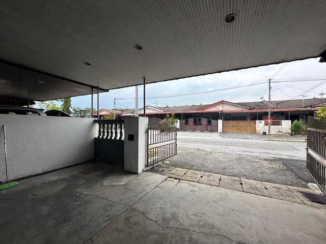 Wing onn kk road single storey terrace house