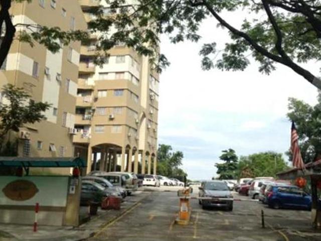 Winner Court A Walk Up Apartment At Desa Petaling Near Shop Lot