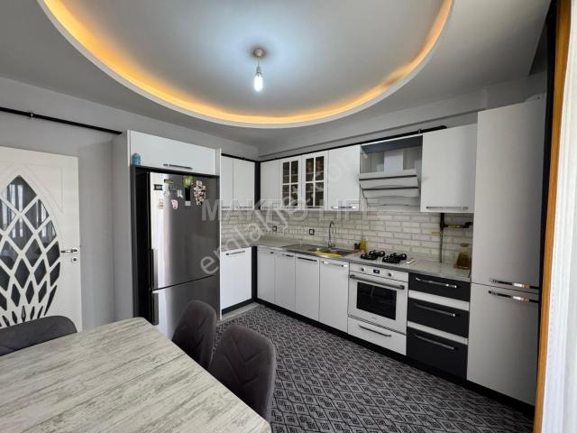 Winstown Awm Arkası 2 Daire Üzeri Geniş Tam Oturum 2+1 Satılık Daire !