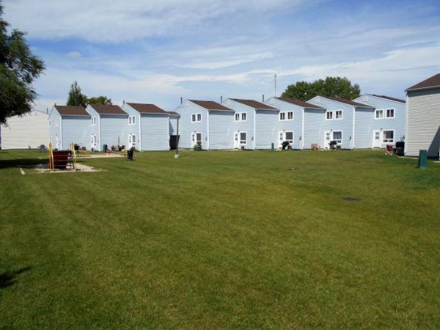 Wickham Park 4 Bedroom Home for Rent at 100 Wickham Rd, Winnipeg, MB R2J 2L4 Maginot