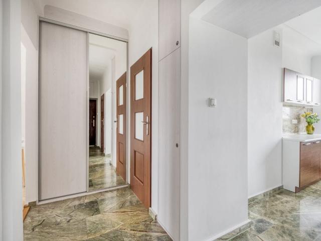 Widne, dwustronne, tuż przy metrze, ciche 56.45 m²