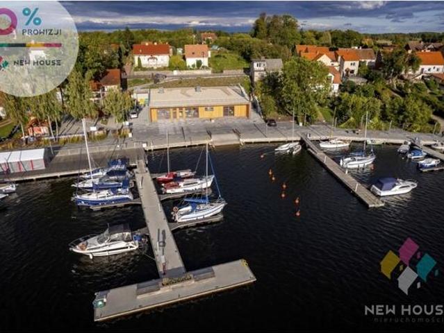 Widok na jezioro, I linia brzegowa, port